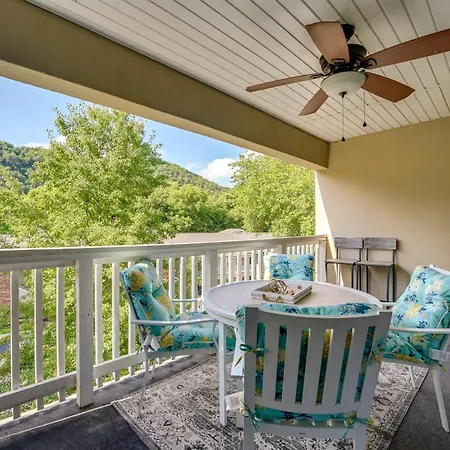 Condo With Lake Views 5 Mi To Branson Strip!